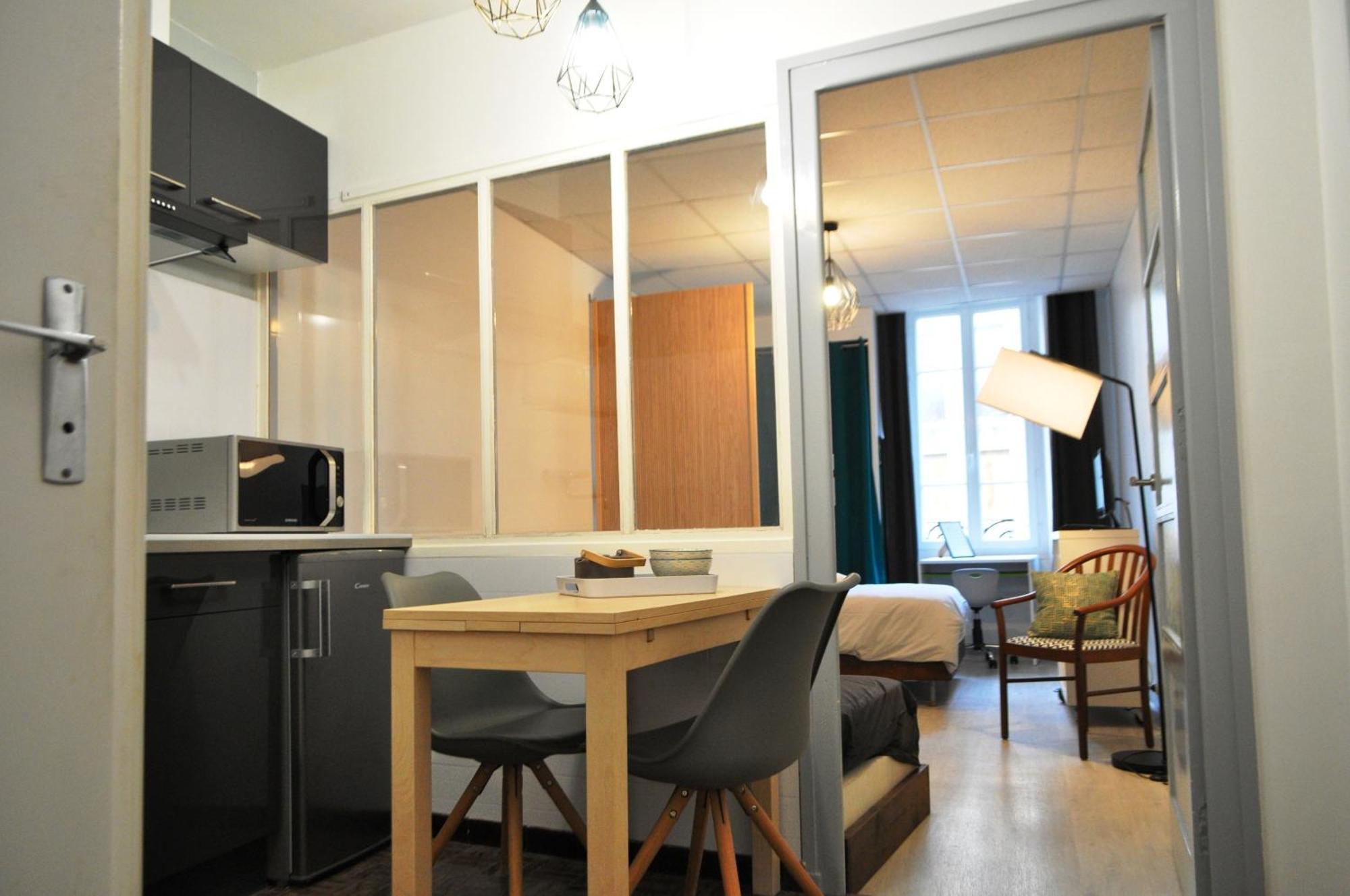 Appartements Epicurieux Hyper Centre Ville, Calme - Sejouraixlesbains Εξ Λε Μπαν Δωμάτιο φωτογραφία