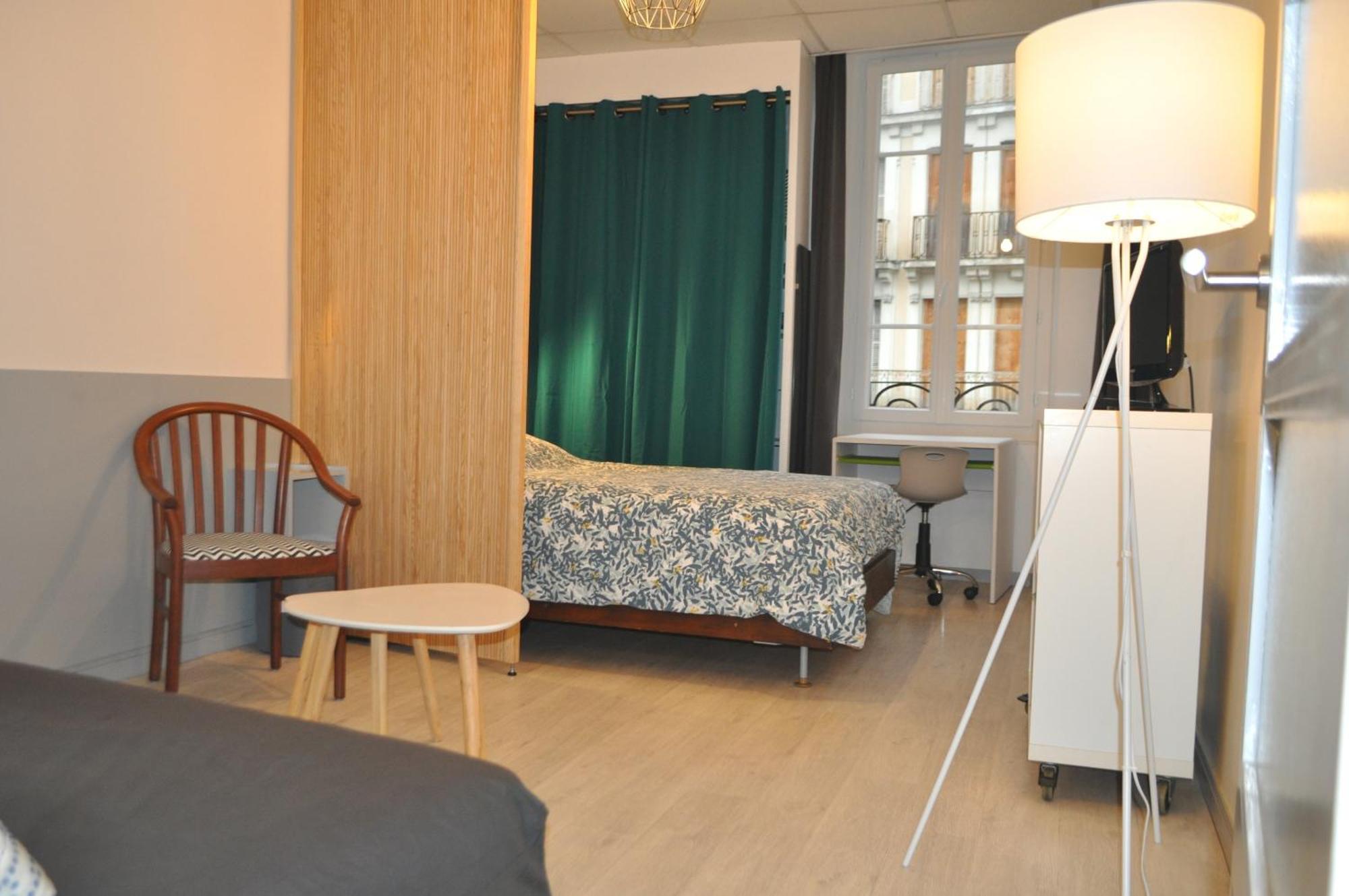 Appartements Epicurieux Hyper Centre Ville, Calme - Sejouraixlesbains Εξ Λε Μπαν Δωμάτιο φωτογραφία